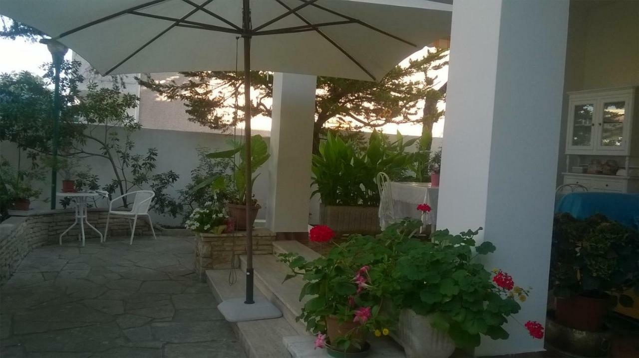 B&B Il Villino Torre Dell'Orso Exterior photo