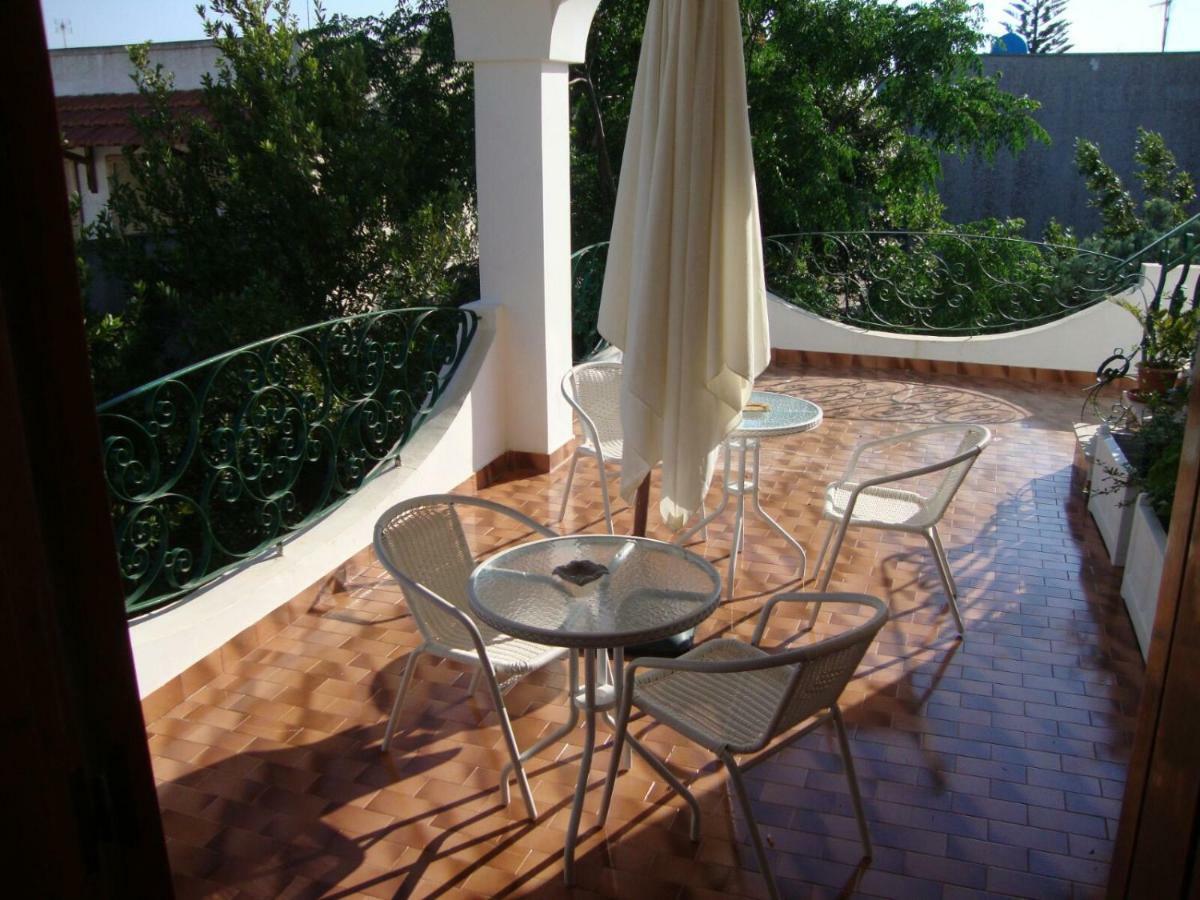 B&B Il Villino Torre Dell'Orso Exterior photo